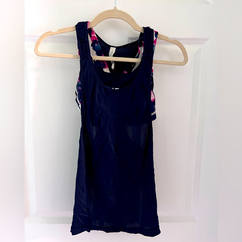 SIZE FOUR LULULEMON RACERBACK TOP WITH ATTACHED SPORTS BRA